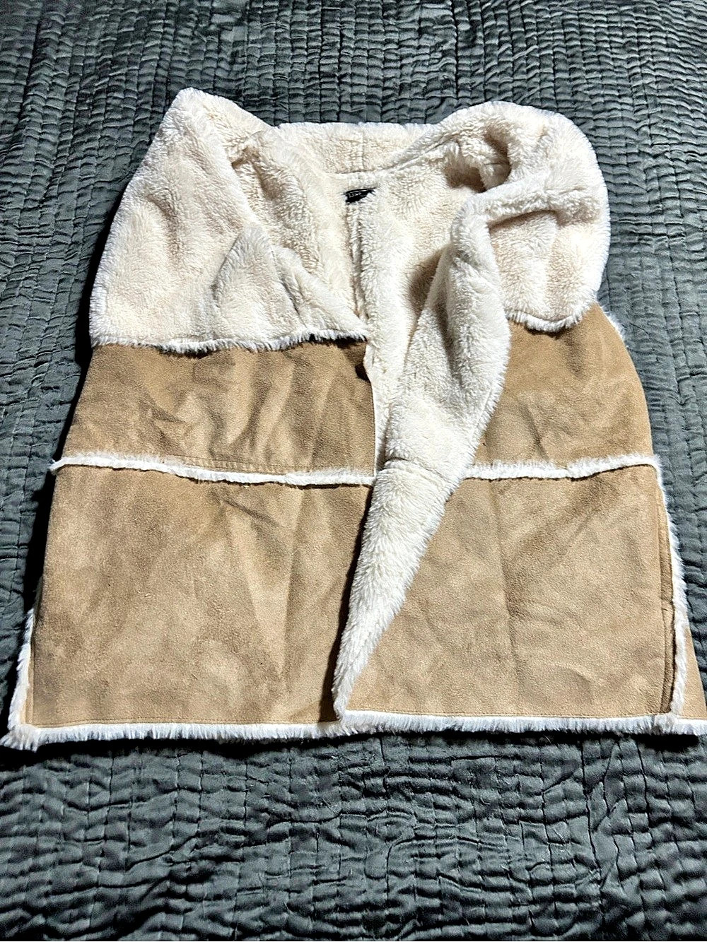 Lisa  Shearling Vest in Brown & Cream Size XL Like New